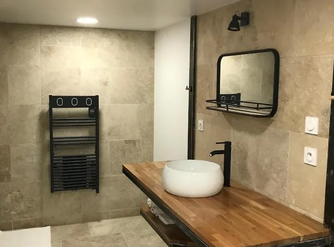 Dans Le Sud Aveyron Сент-Африк