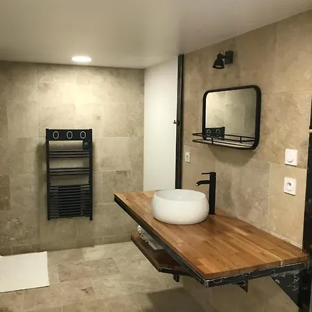 Dans Le Sud Aveyron סן-אפריק