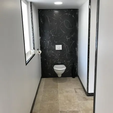 Dans Le Sud Aveyron דירה